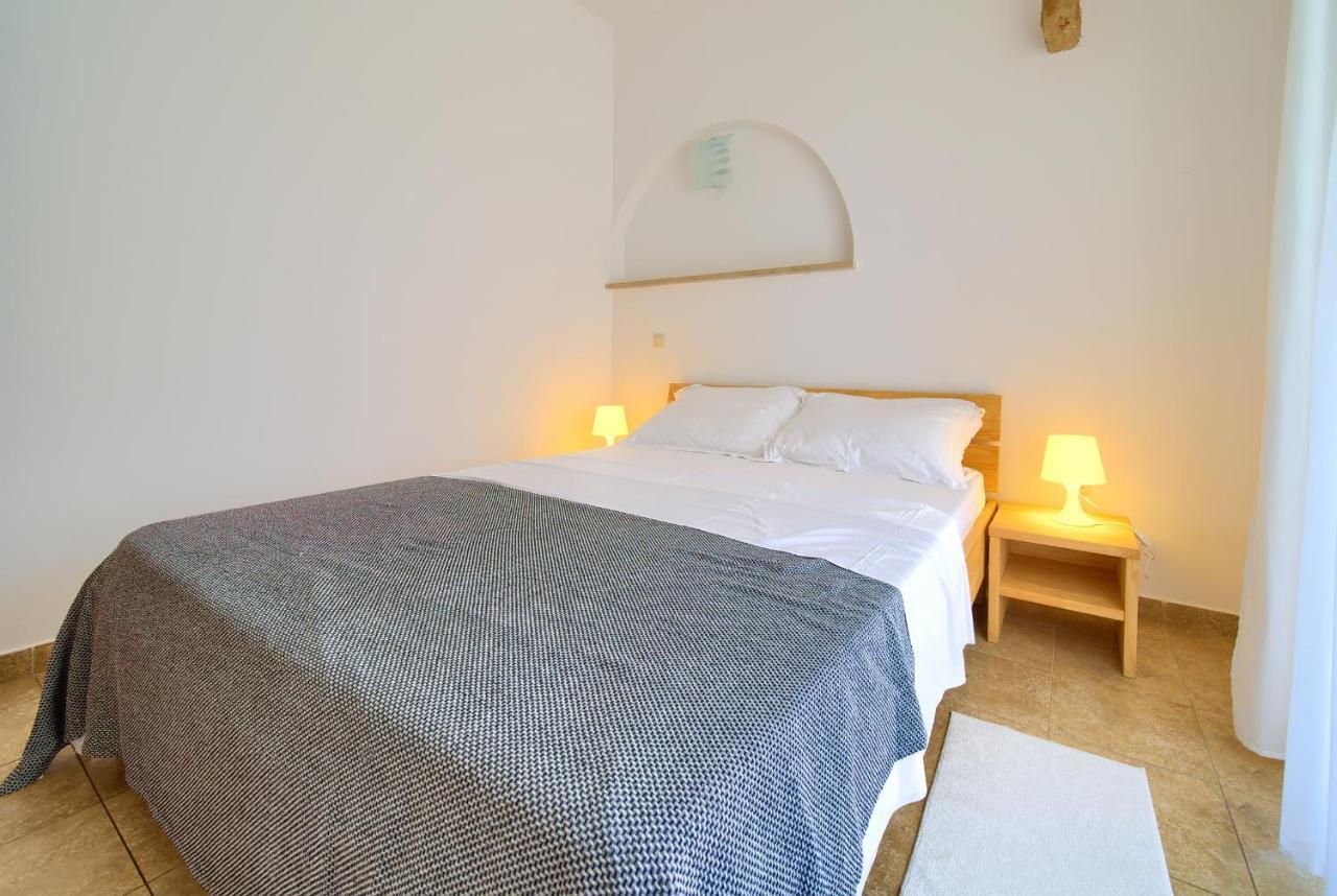 普纳特Bed&Breakfast Lucija住宿加早餐旅馆 外观 照片