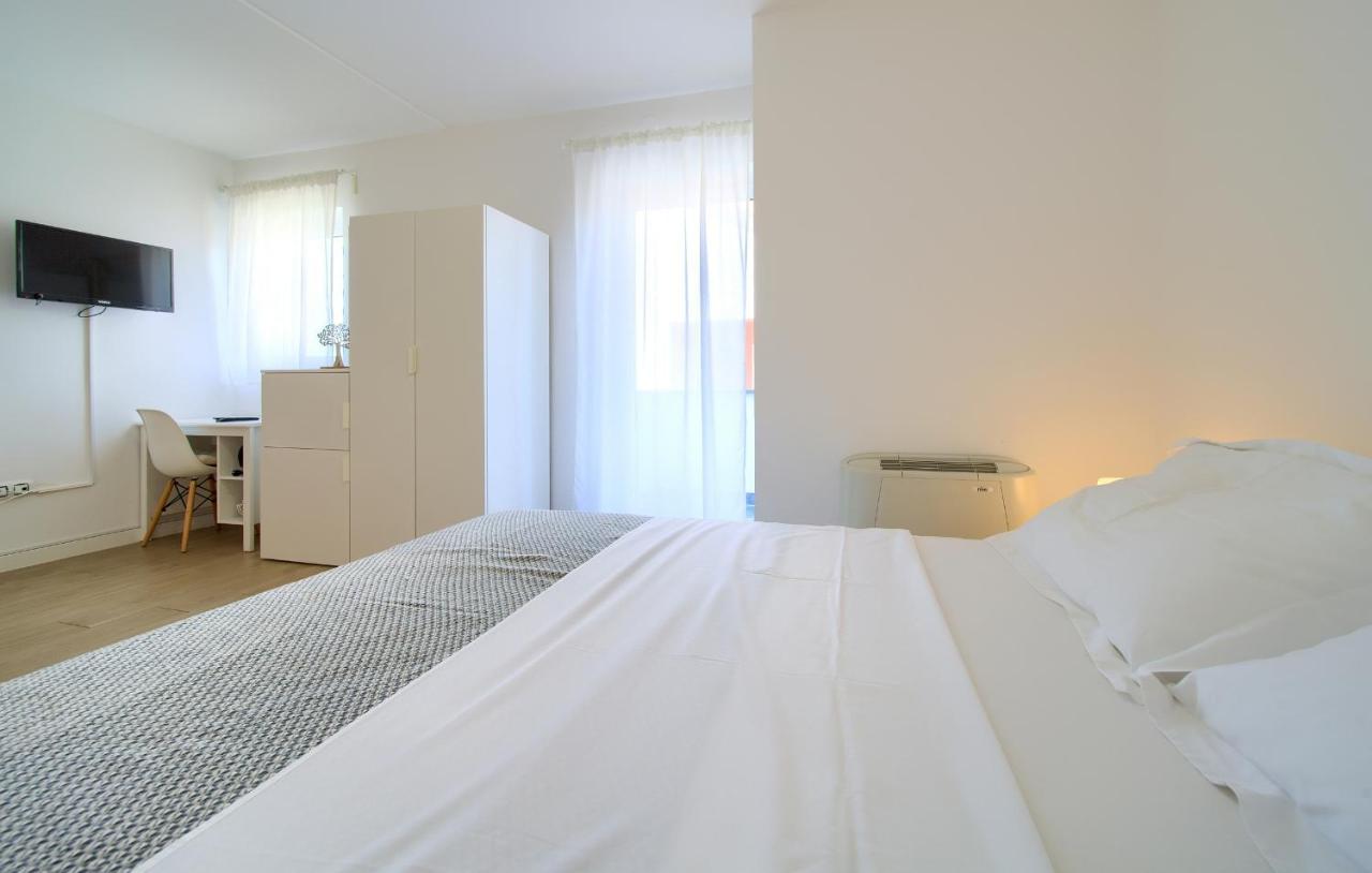 普纳特Bed&Breakfast Lucija住宿加早餐旅馆 外观 照片